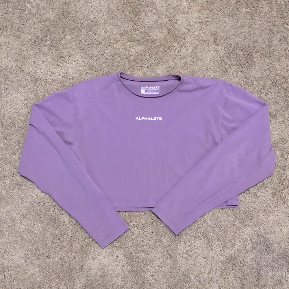 alphalete logo top